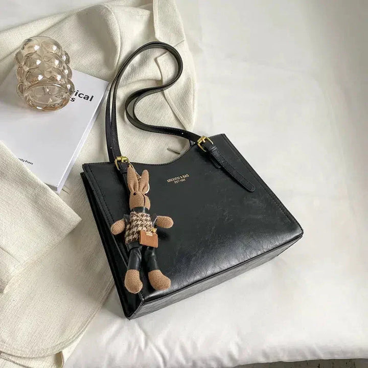 Elegant Shoulder Tote