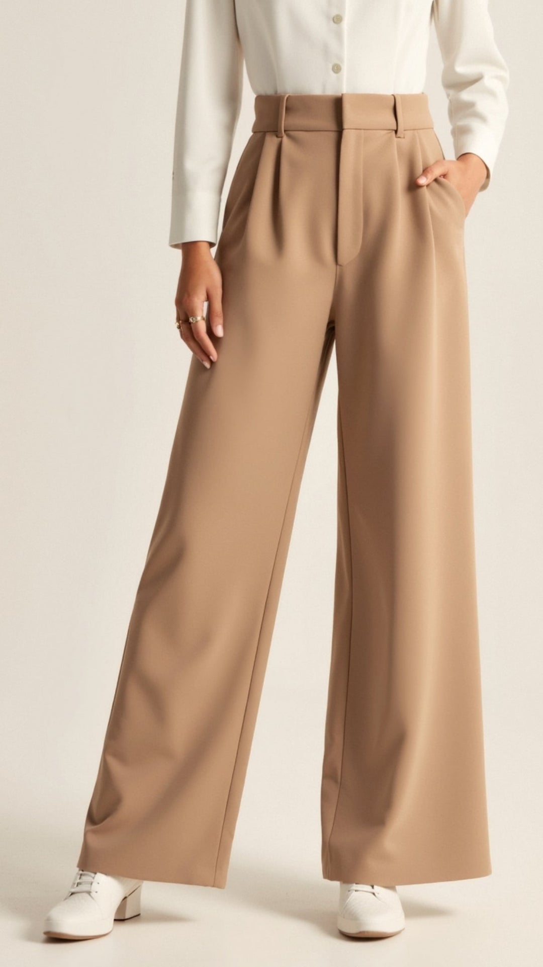 Wide-Leg Trousers – High Waisted, Pleated Front
