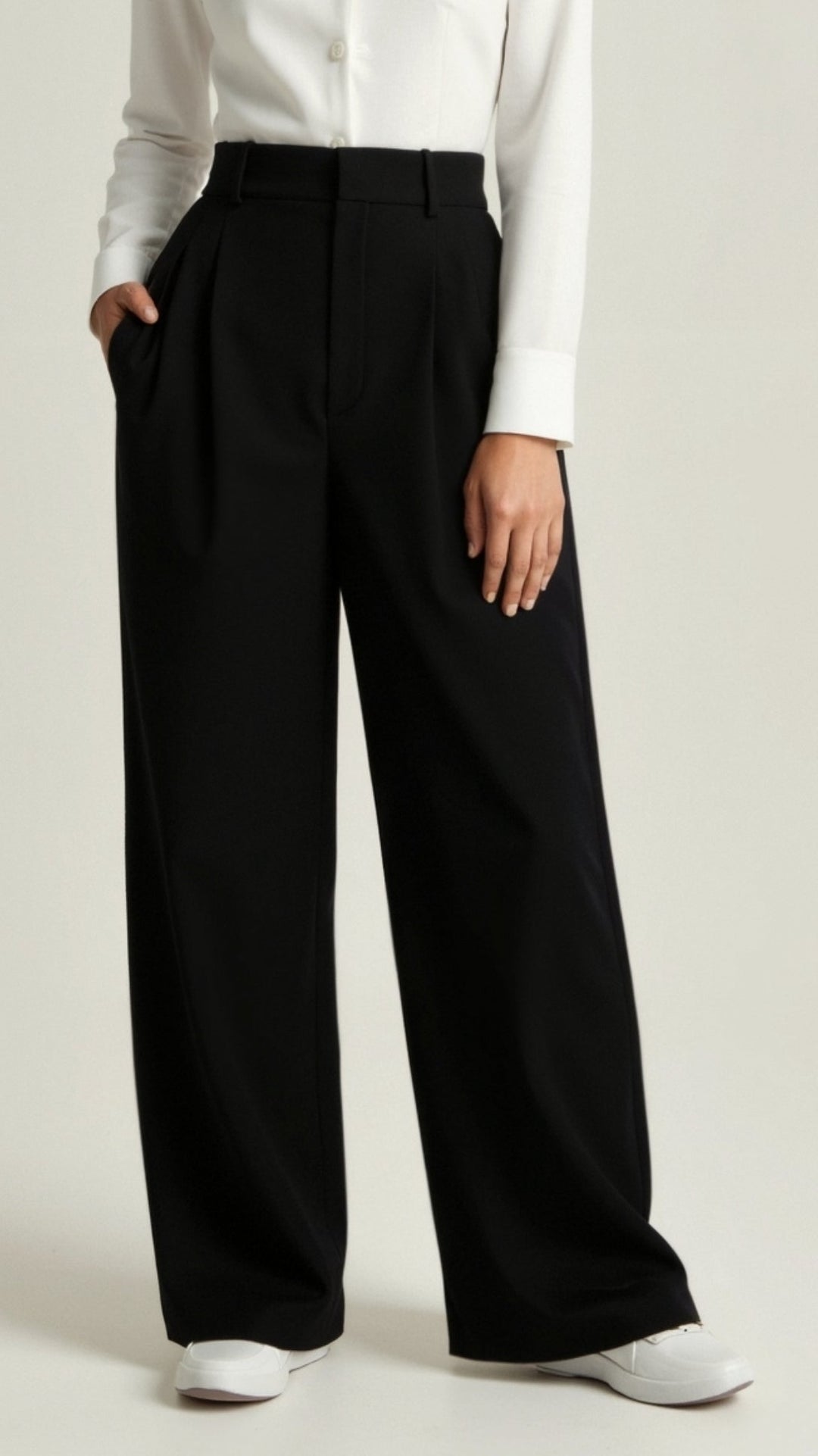 Wide-Leg Trousers – High Waisted, Pleated Front